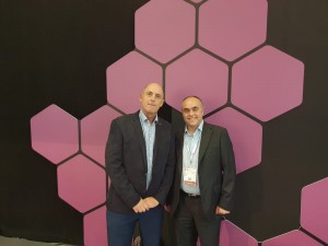 Intensas Networks-Wayne Thomson and Jose Santos in IOTWC Barcelona